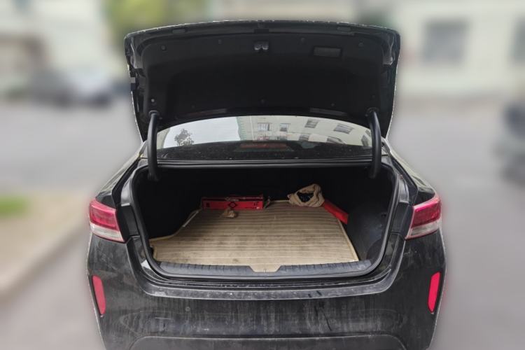 Used Kia K5 2016 2.0L Hybrid LUX Trunk