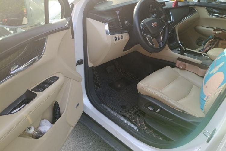 Used Cadillac XT5 2017 Anniversary Edition 25T Tech Model