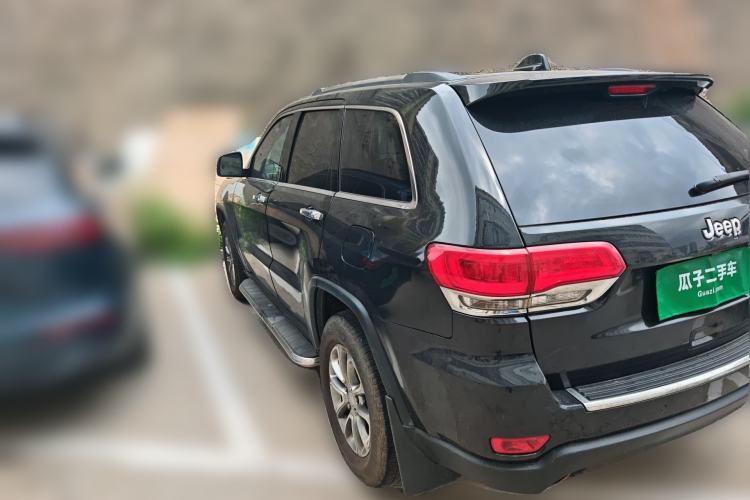 Used Jeep Grand Cherokee 2015 3.0L Comfort Navigation Edition Rear Left 45 Deg