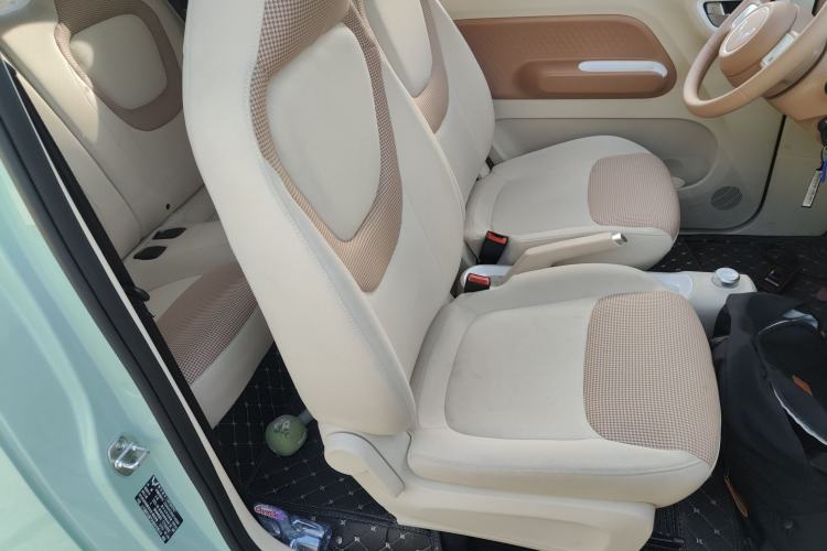 Used Wuling Hongguang MINIEV 2024 3rd Generation 215km Youth Edition Right Front Seat
