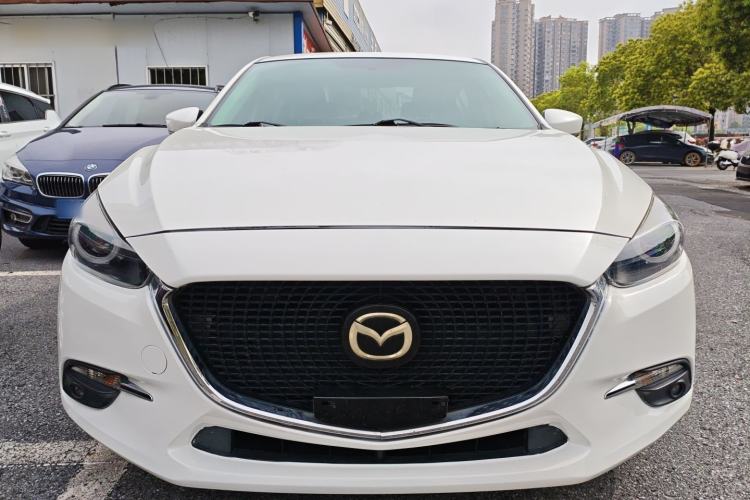 Used Mazda 3 Axela 2017 Sedan 1.5L Automatic Luxury Model Emission Standard China V Front