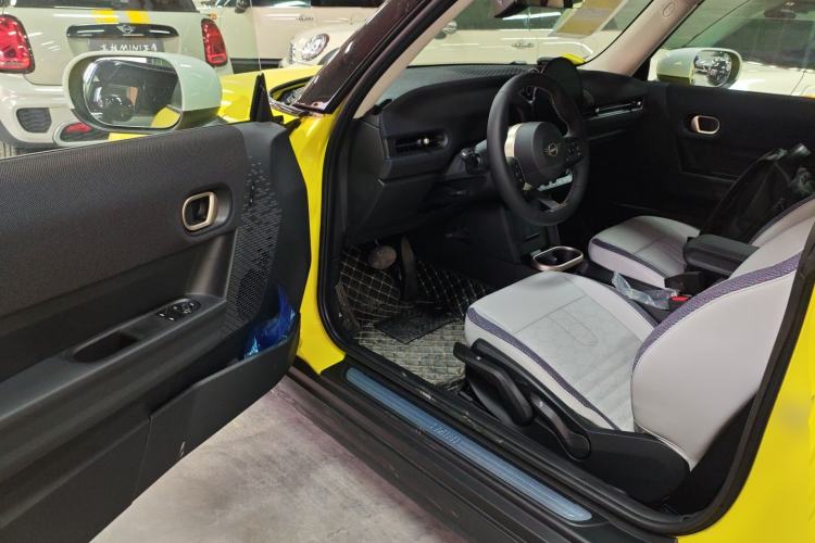 Used MINI 2025 1.5T COOPER Classic Edition
