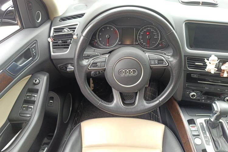 Used Audi Q5 2016 40 TFSI Comfort Model