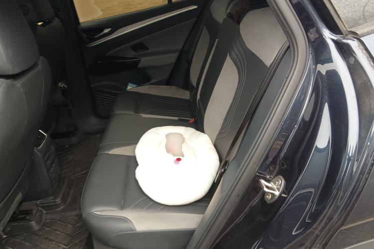 Used Volkswagen ID.4 CROZZ 2021 Long-Range PRO Two-Wheel Drive Version
