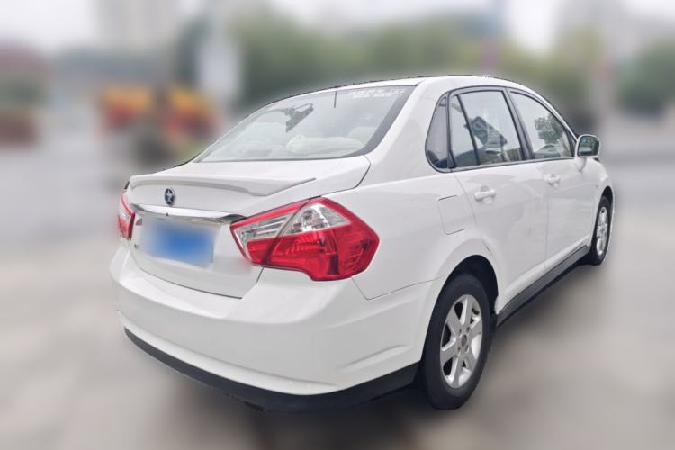 Used Venucia D50 2013 1.6L Manual Fashion Edition

