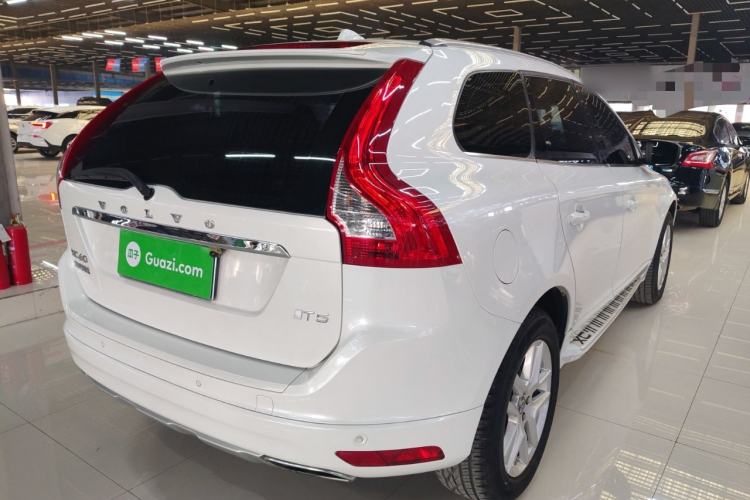 Used Volvo XC60 2017 T5 Smart Upgrade Edition
