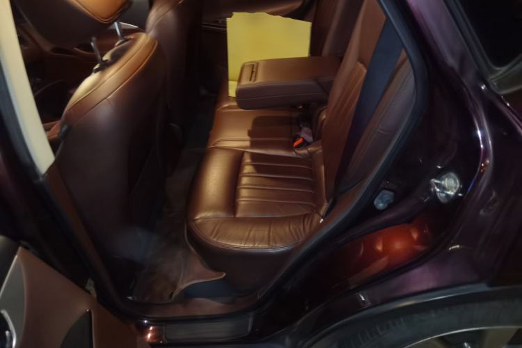 Used Infiniti QX50 2013 2.5L Two-Wheel-Drive Elegant Edition
