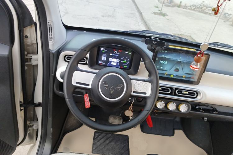 Used Wuling Hongguang MINIEV 2024 3rd Generation 215km Youth Edition Steering Wheel