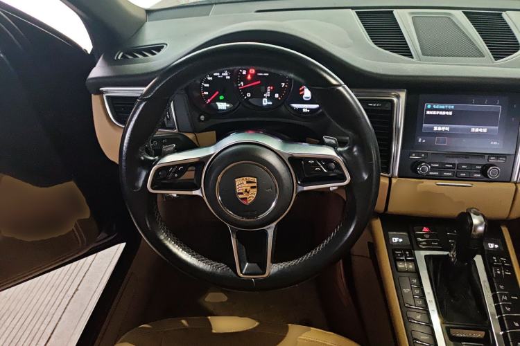 Used Porsche Macan 2017 Macan 2.0T Steering Wheel
