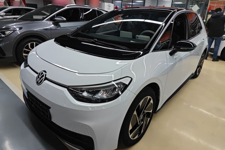 Used Volkswagen ID.3 2025 Smart Model Outstanding Oxygen Edition