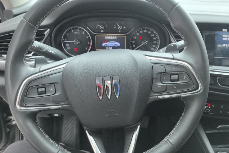 Used Buick Regal 2024 25T Deluxe Edition Steering Wheel