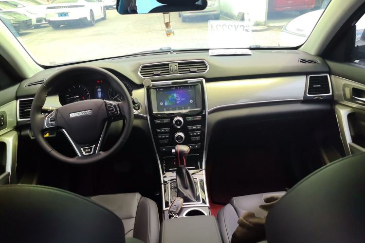 Used Haval H2 2017 Red-Label 1.5T Automatic Two-Wheel Drive Luxury Model