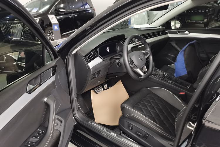 Used Volkswagen Magotan GTE Plug-in Hybrid 2022 GTE Luxury Model
