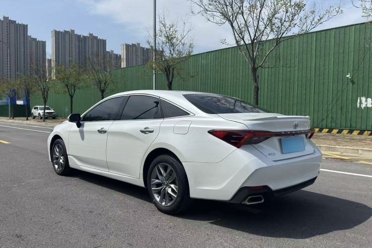 Used Toyota Avalon 2019 2.0L Luxury Edition China VI Standard Exterior 5