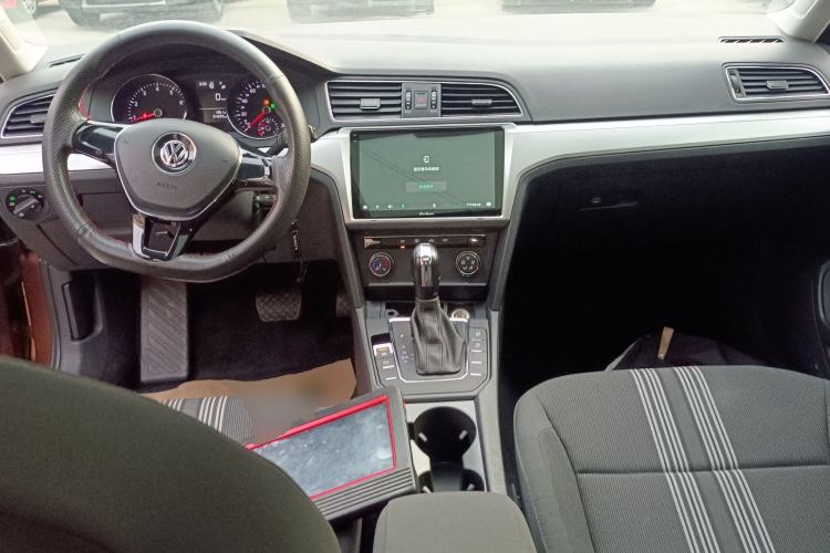 Used Volkswagen Lamando 2017 230TSI DSG Fashion Edition
