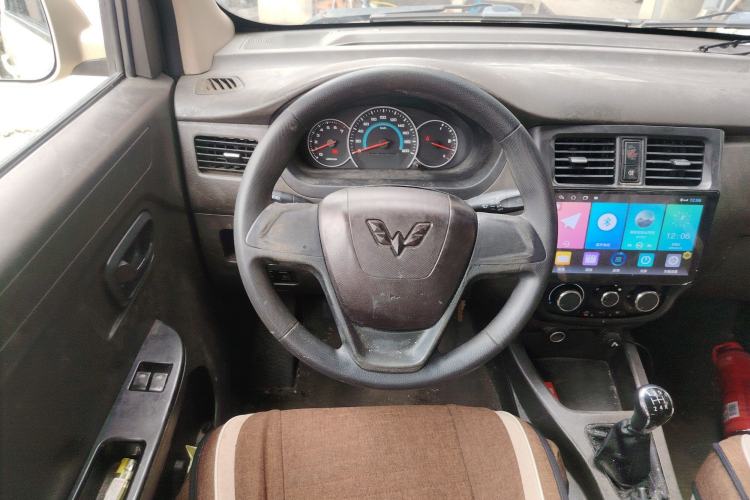 Used Wuling Rongguang V 2016 1.5L Standard Version Steering Wheel