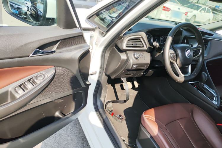 Used Buick GL6 2018 18T 6-Seater Luxury Model
