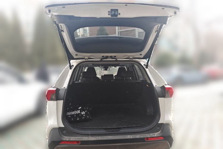 Used Toyota RAV4 2020 2.0L CVT Two-Wheel Drive Prestige Edition Trunk