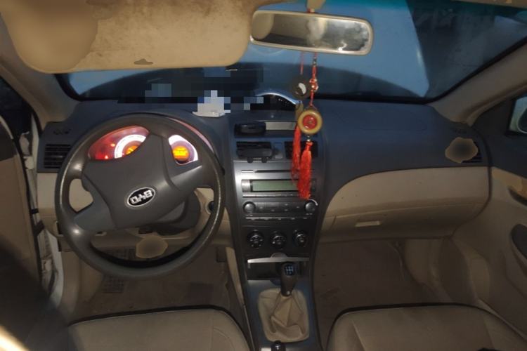 Used BYD L3 2011 New Fengchang Edition 1.5L Manual Comfort Model