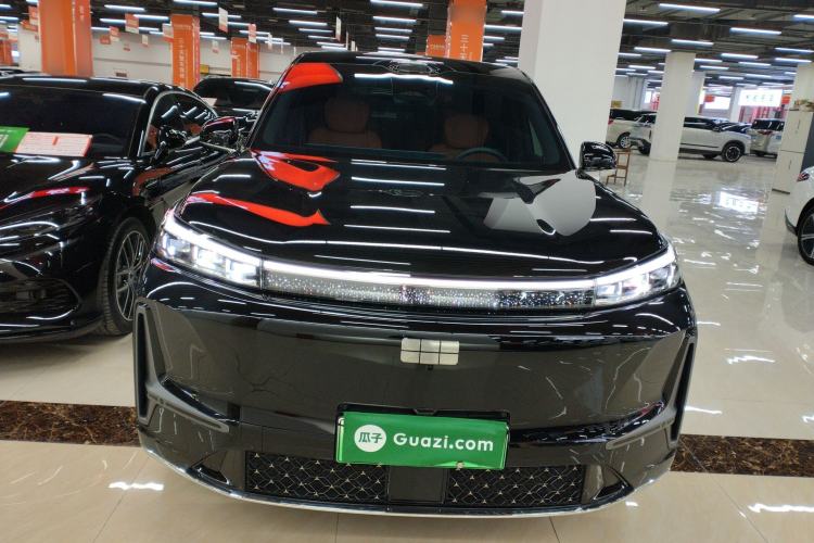 Used Geely Galaxy Galaxy M9 2025 Model 210km Four-Wheel-Drive Leading Edition
