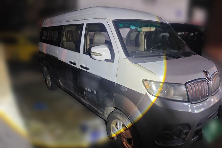 Used Jinbei New Hiace X30L 2016 1.5L Wealth Edition Van DLCG14 Front Right 45 Deg