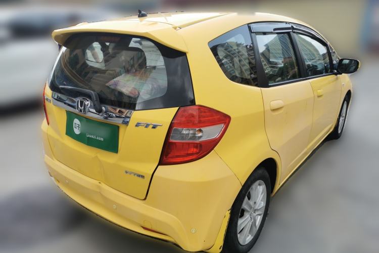 Used Honda Fit 2011 1.5L Automatic Luxury Edition Rear Right 45 Deg