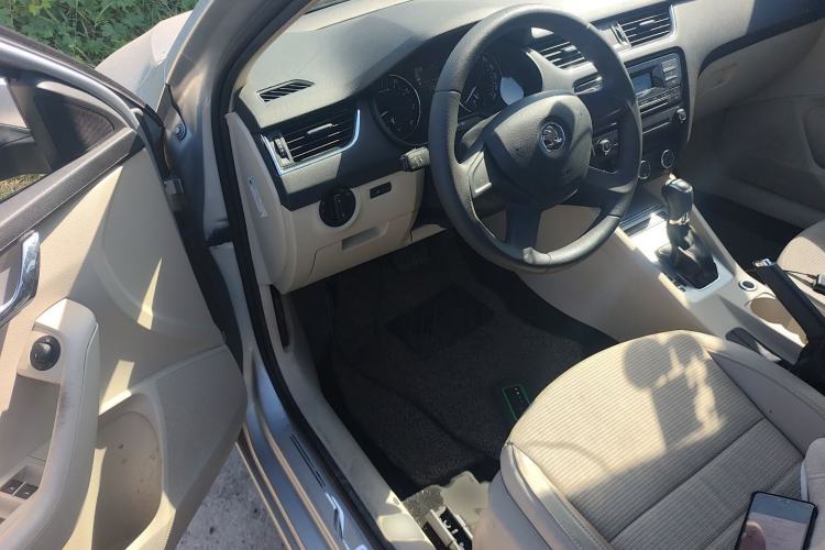 Used Skoda Octavia 2015 1.6L Automatic Yijie Edition