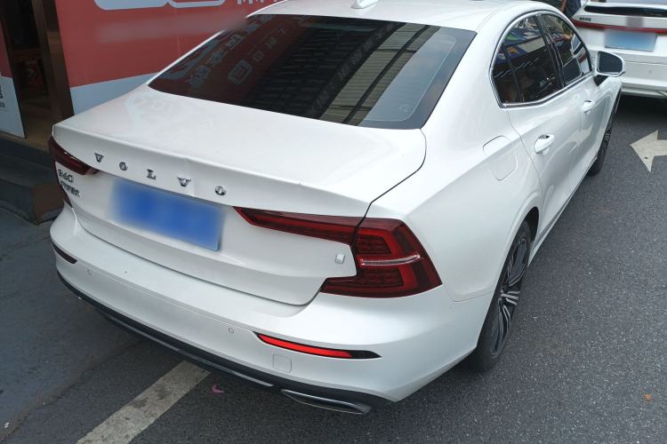 Used Volvo S60 2021 T4 Zhiyuan Luxury Edition Rear Right 45 Deg