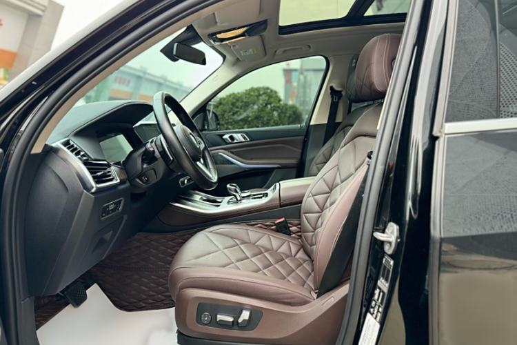 Used BMW X5 2022 Restyled xDrive 30Li Luxury Version M Sport Package