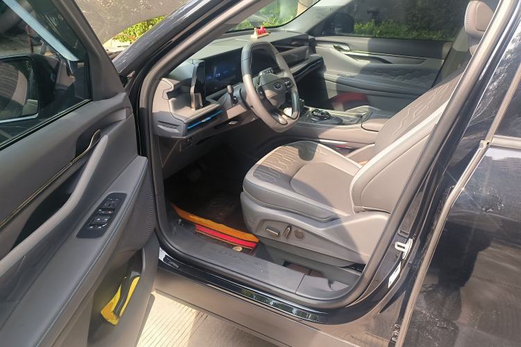 Used Ford Edge 2023 Ford Explorer L 2.0T EcoBoost Two-Wheel Drive 7-Seater Luxury Model