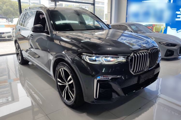 Used BMW X7 2020 xDrive40i Luxury M Sport Package
