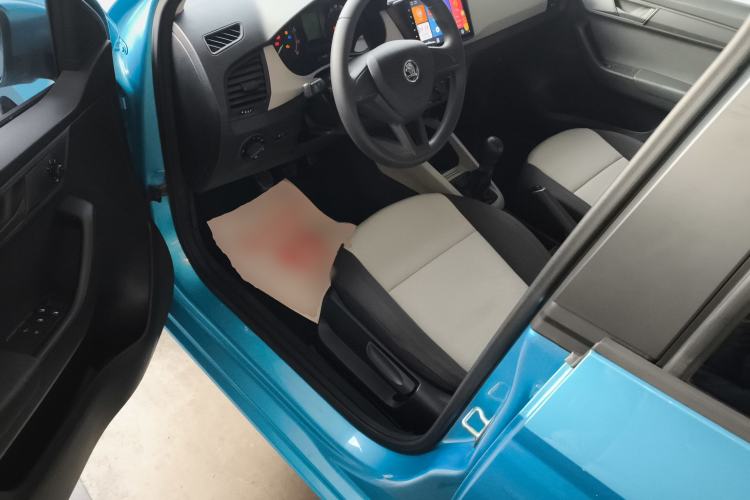 Used Skoda Fabia 2015 1.4L Manual Front-Wheel Drive Model