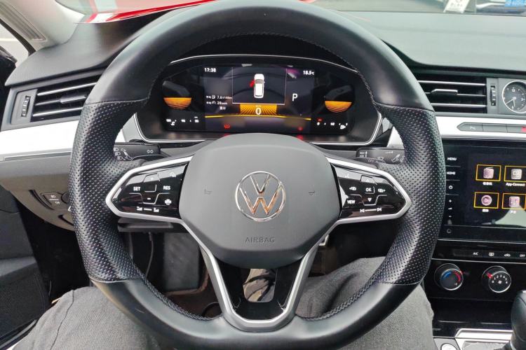 Used Volkswagen Magotan 2023 2 Million Units Limited-Edition 280TSI DSG Comfort Version Steering Wheel
