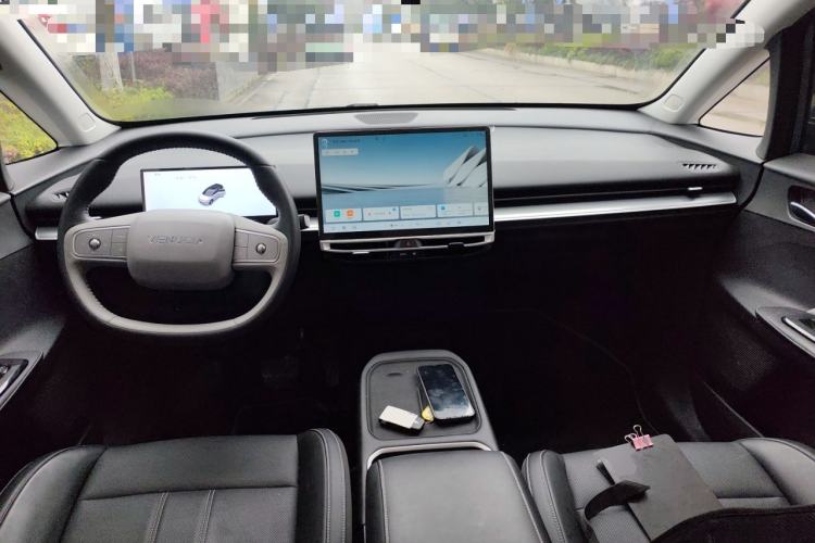 Used Venucia VX6 2025 Large Flat-Layout 520 Pro