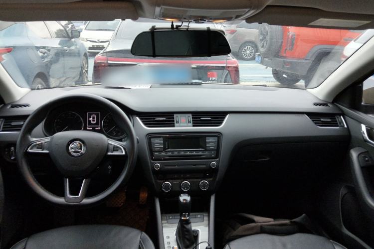 Used Skoda Octavia 2017 1.6L Automatic Smart Drive Edition
