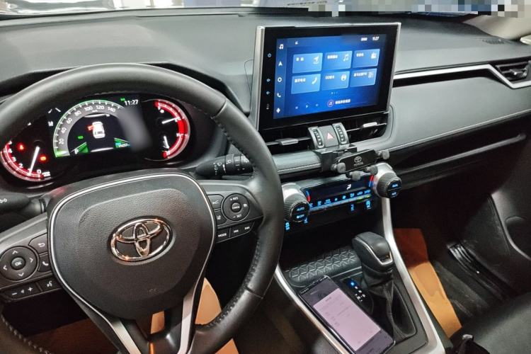 Used Toyota RAV4 2022 2.0L CVT Two-Wheel Drive Fashion Plus Edition
