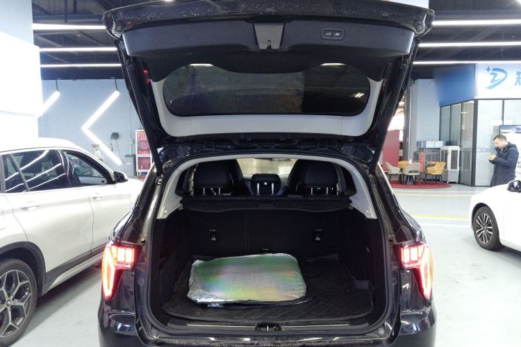 Used Lynk & Co 01 2019 2.0T Two-Wheel-Drive Pro Version China VI Standard
