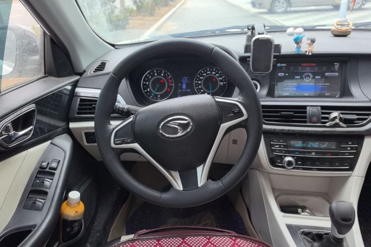 Used Soueast V5 Lingzhi 2017 1.5L Manual New Elite Model