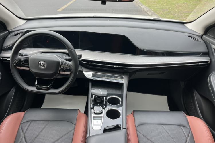 Used CHANGAN Eado 2022 PLUS Blue Whale NE 1.4T GDI DCT Prestige Edition
