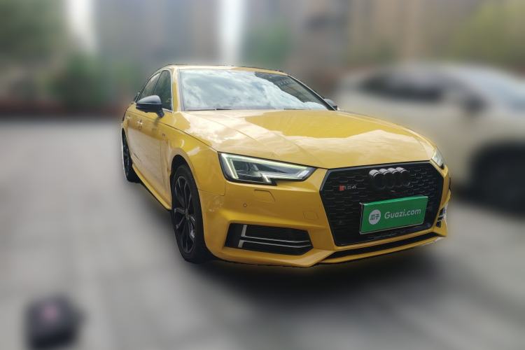 Used Audi A4L 2018 30th Anniversary Edition 40 TFSI Fashion Model
