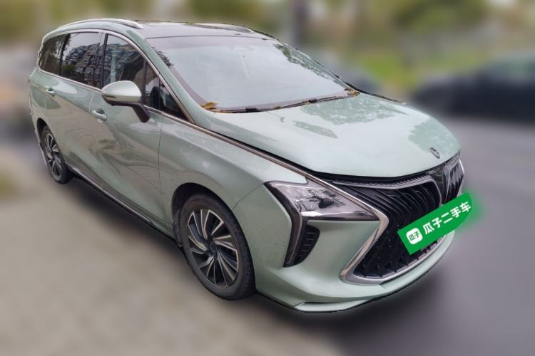 Used FORTHING Yacht 2022 1.5T DCT Chasing-the-Waves Edition Front Right 45 Deg