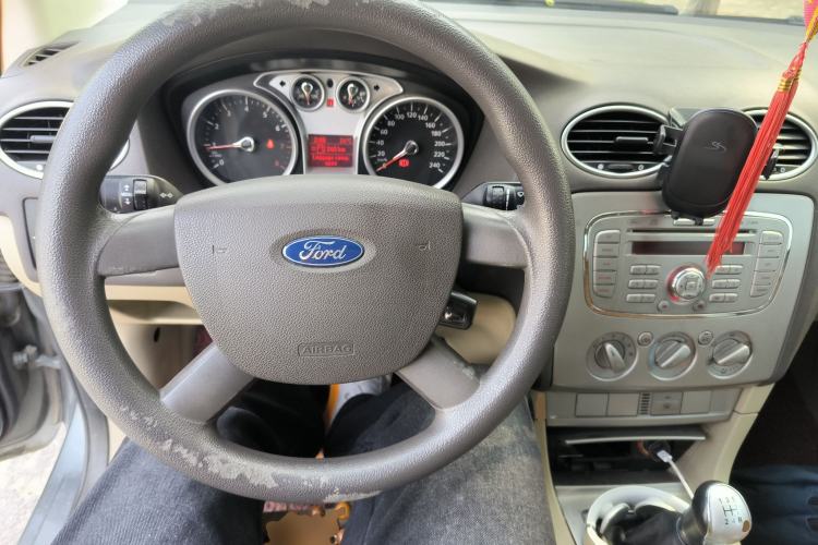 Used Ford Focus 2012 Sedan Classic 1.8L Manual Base Model