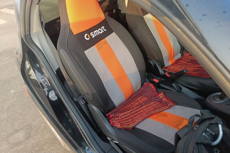 Used smart fortwo 2015 1.0L 52 kW hardtop Dynamic version