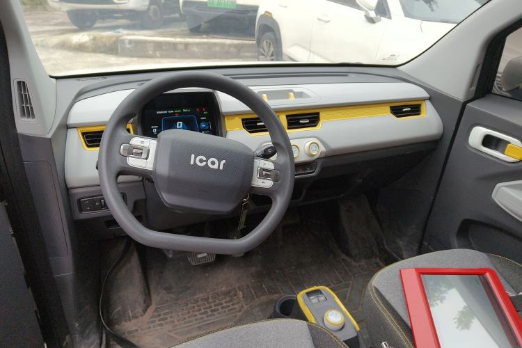 Used Chery QQ Ice Cream 2022 170km Sundae Phosphate Lithium-Ion
