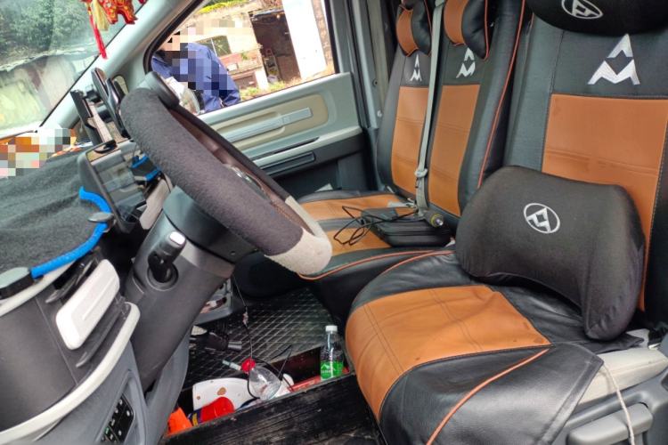 Used SAIC MAXUS Dana V1 2025 V1+ Long Wheelbase Low-Roof Multi-Function Version (62 kWh)
