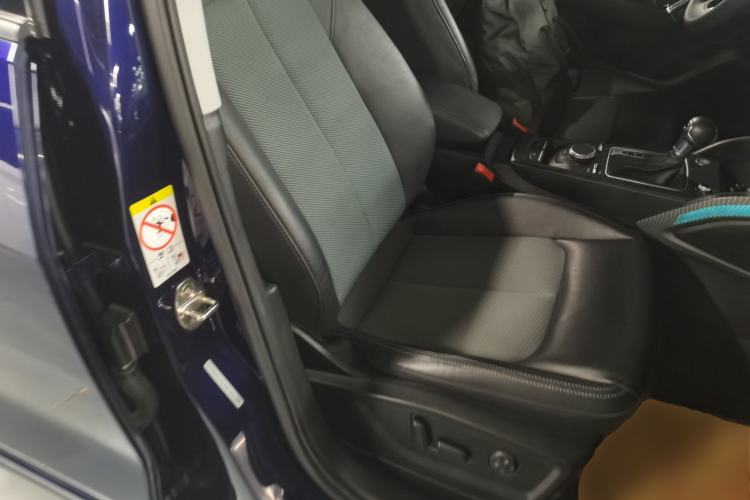 Used Audi Q2L 2020 35 TFSI Fashionable and Elegant Model Right Front Seat