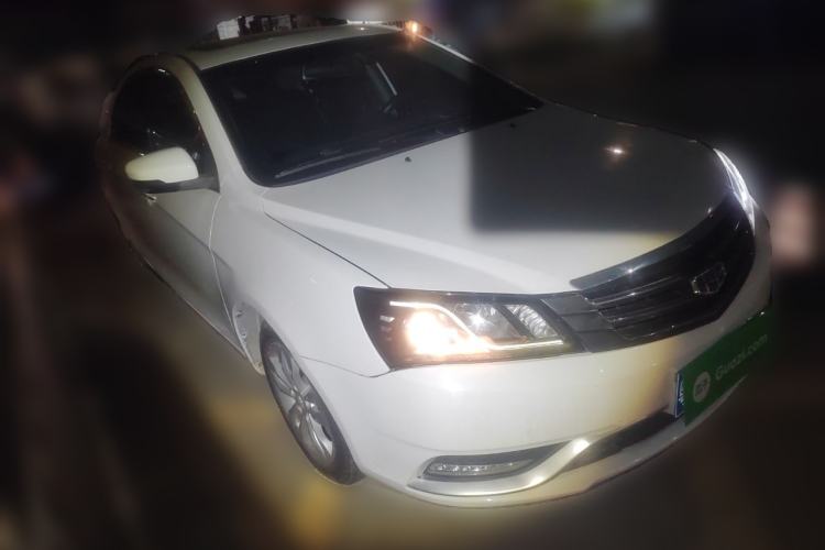 Used Geely Auto Emgrand 2015 Sedan 1.3T CVT Upward Edition Front Right 45 Deg