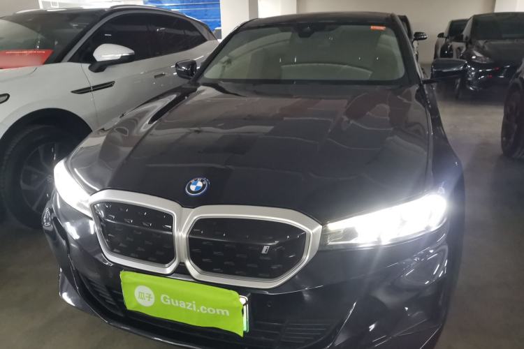 Used BMW i3 2024 eDrive 35 L
