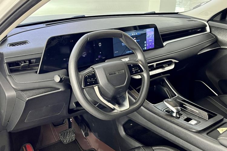 Used Venucia V 2021 260T Idol Edition