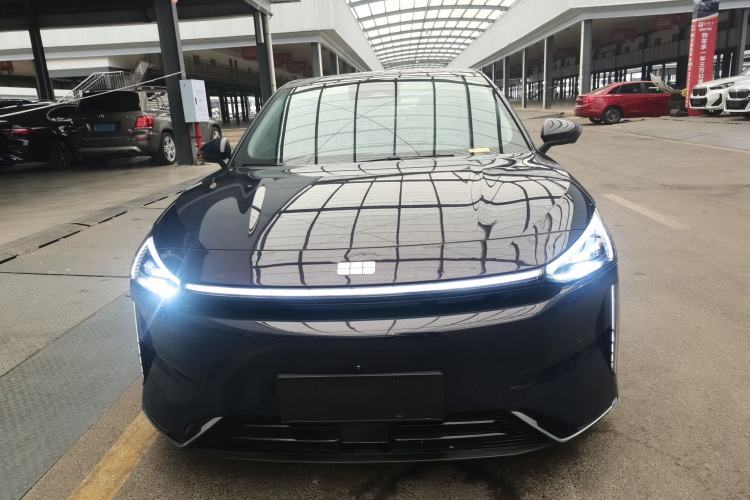 Used Geely Galaxy L6 2023 125km Starship
